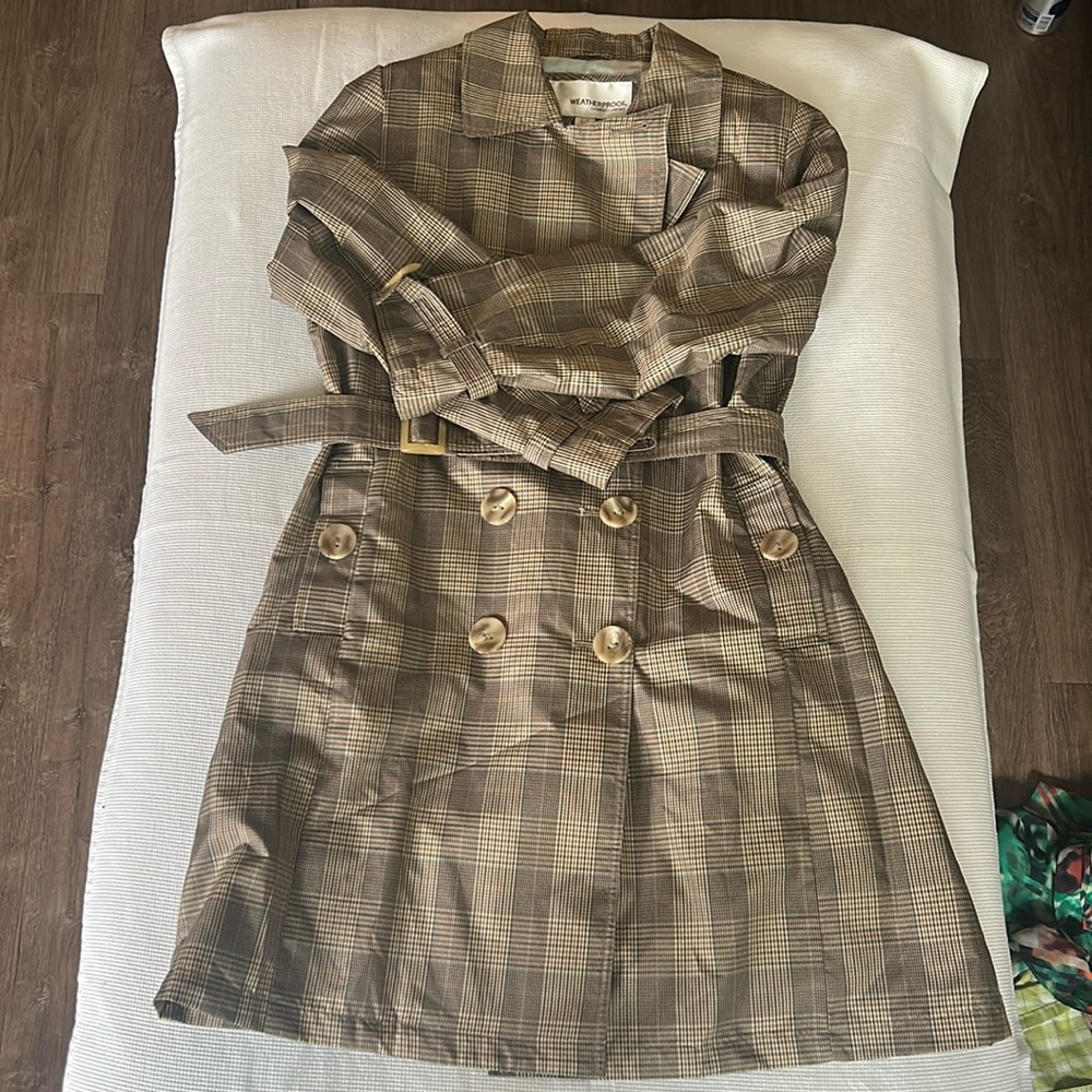 Plaid Trench Coat with Buckle Details